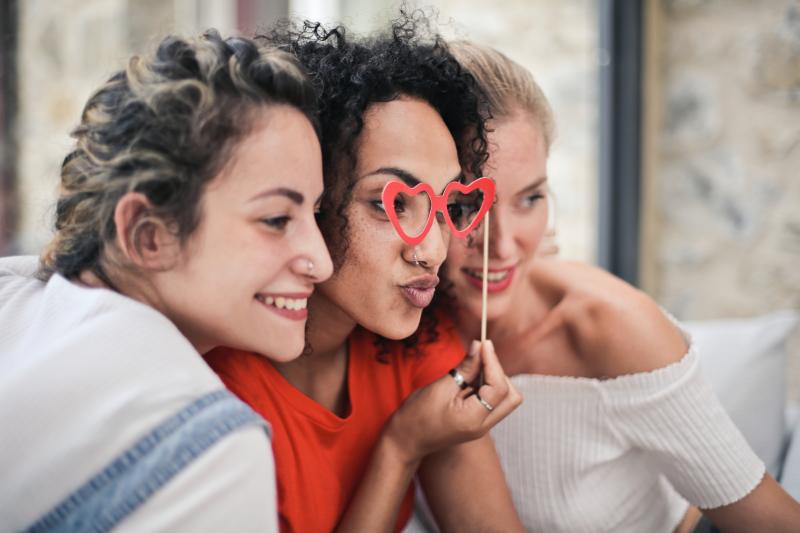 How to Set Boundaries With Good Friends
