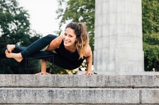What makes a person emotionally strong? Expert answers & advice.