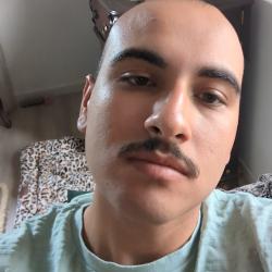 User Profile: snugglyMirage3246