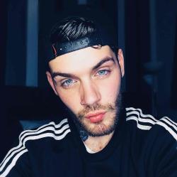 User Profile: Dannie22