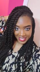 User Profile: HoneyDeeBeauty