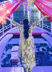 User Profile: caringurvi01