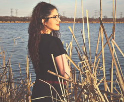 User Profile: CallMeVee