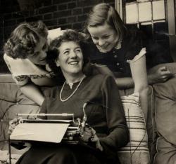 Profile: TypewritersAndMaths