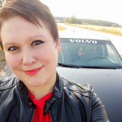 Profile: Elli