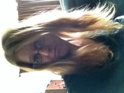 Profile: NeonRainBow92