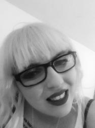 User Profile: RhiannaL94