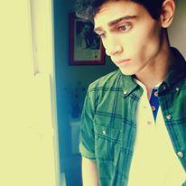 Profile: MyNameisBlurryfaceandIcare