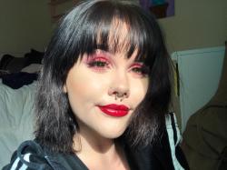 Profile: lilacskiedd