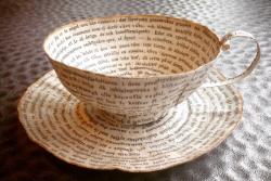 Profile: BooksHugsandTea6370