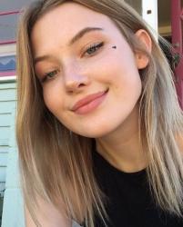 User Profile: VioletX00