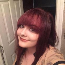 User Profile: HollieR95