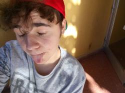 User Profile: MikiHelpsYouEverytime
