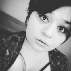 User Profile: GlitchedWitch