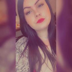 User Profile: officialqueenallie