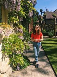 Profile: hellomynameislaura