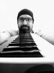 User Profile: PianoMat
