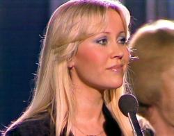 Profile: LayAllYourLoveOnMe