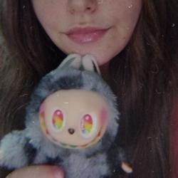 User Profile: HonestlyPeachy