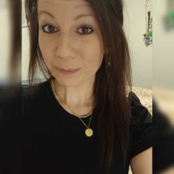 JustPeachy133 profile picture