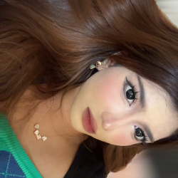 User Profile: Velvetmeoww00