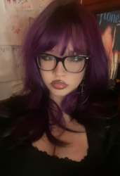 User Profile: glitchez