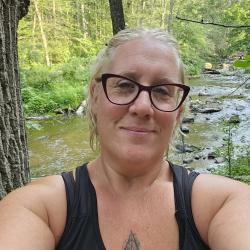 User Profile: AloneInACrowdedRoom1006