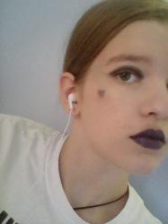 User Profile: aloneandafraidofme