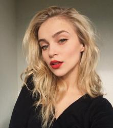 User Profile: RedFairytale
