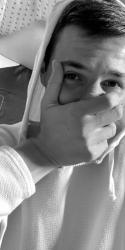 User Profile: Withpinsandstring