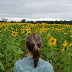 User Profile: amusingGrapes4325