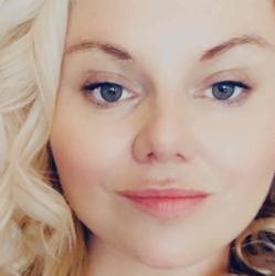 User Profile: Melaniecarol86