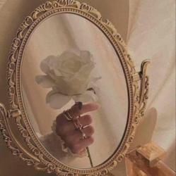 User Profile: lauraaa1012