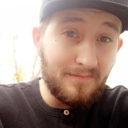 User Profile: discreetCake9590